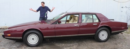Aston Martin Lagonda.jpg