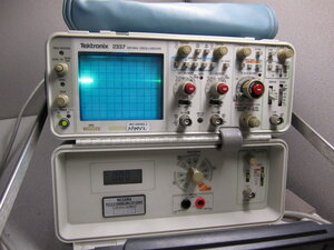 Tek_2337_front.jpg