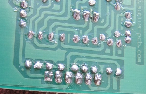PicKit2Clone_SiriusPcb_defect.jpg